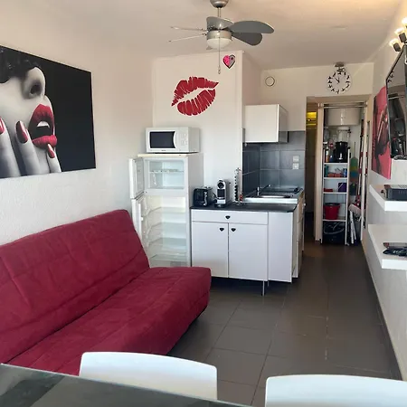 Capnat - Village Naturiste - Port Nature - Le Bisou דירה אגדה